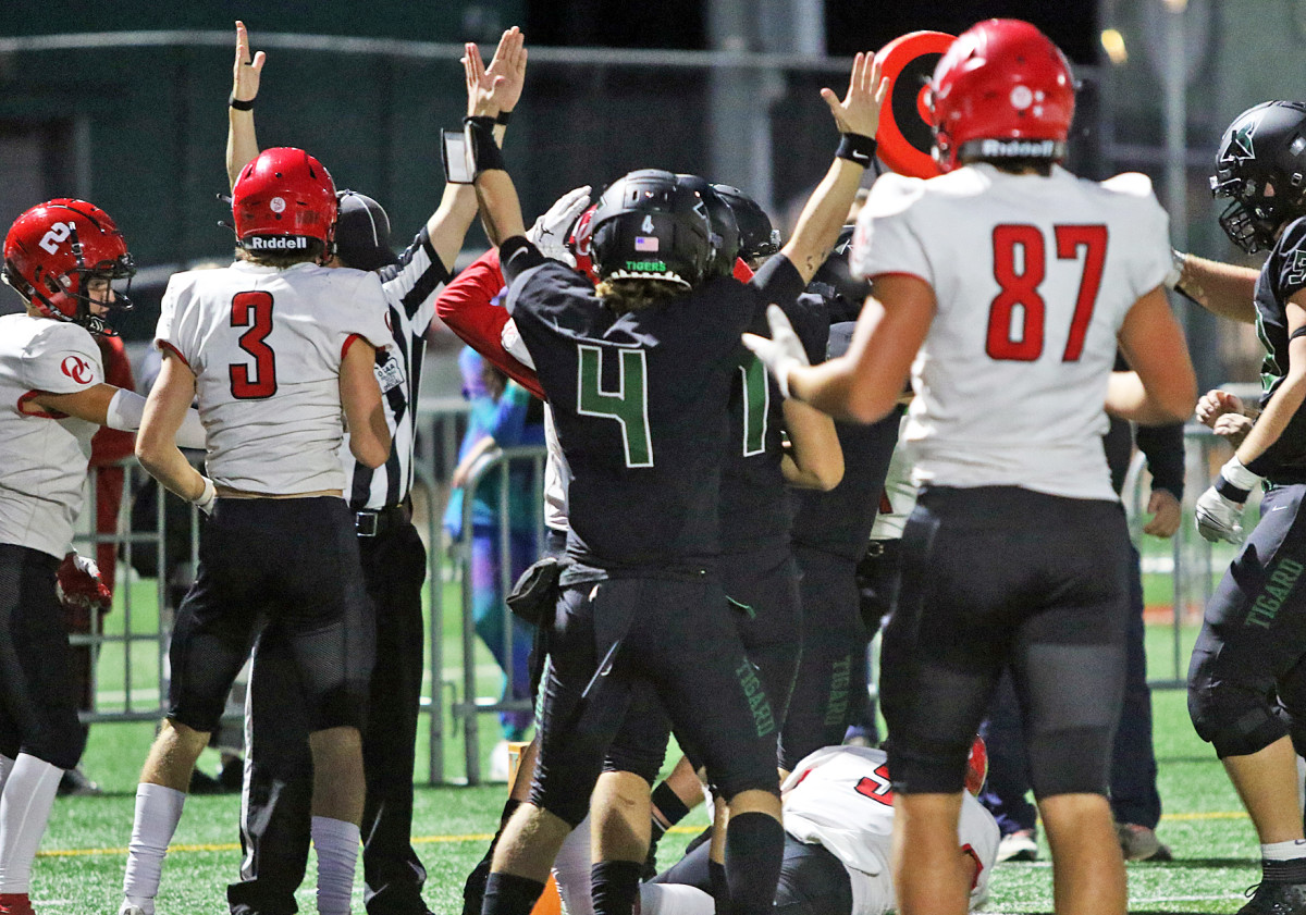 a Oregon City Tigard football Oregon September 29 2023 Dan Brood 21